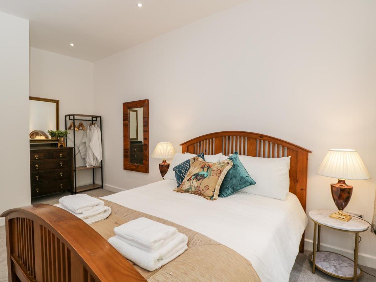 The Barn Villa Poole Dış mekan fotoğraf